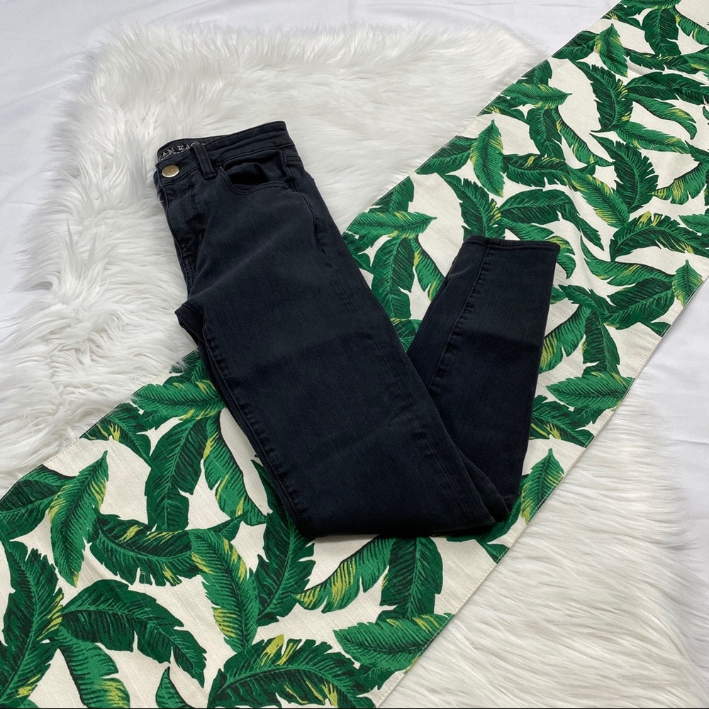 Black AEO hi-rise Jegging